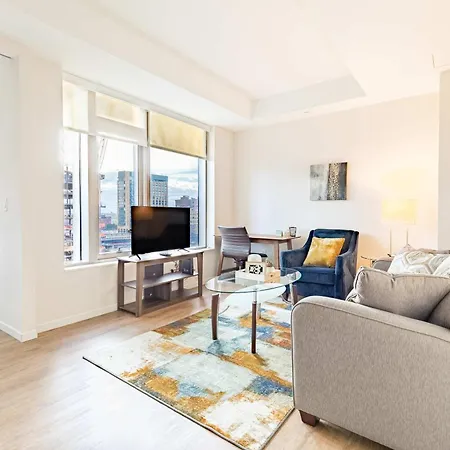 Entire Apt Downtown Seaport With Pool